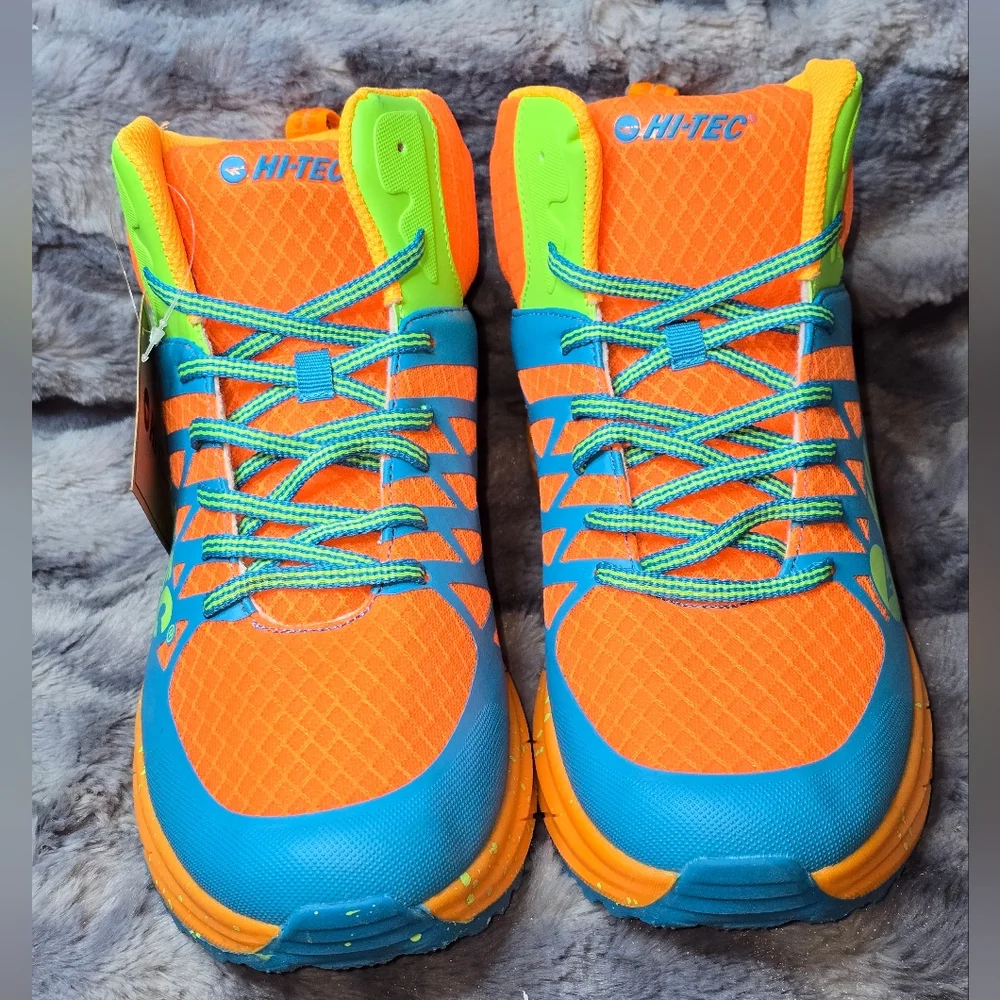 NWB Hi-Tec Destructor Logo Mid Florecent Orange‎ and Blue Sneakers size 9
